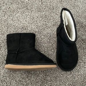 Old Navy Toddler boots